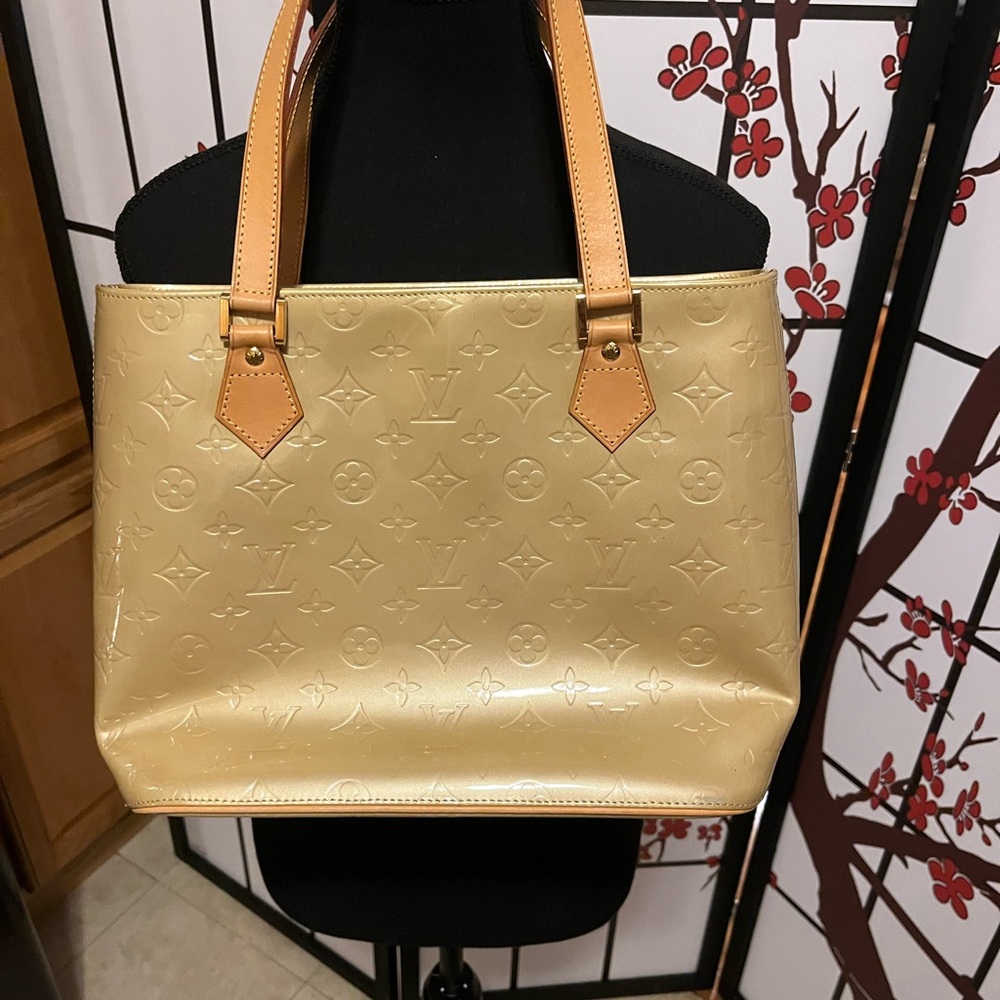 Louis Vuitton Cream/Gold Vernis Monogram Tote with Tan Handles
